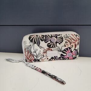 Vera Bradley Accordion Wallet Sun Washed Tropical Print